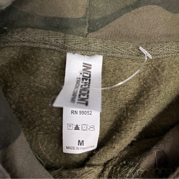 Arlington Hardware Camo Hoodie - Picture 6 of 8